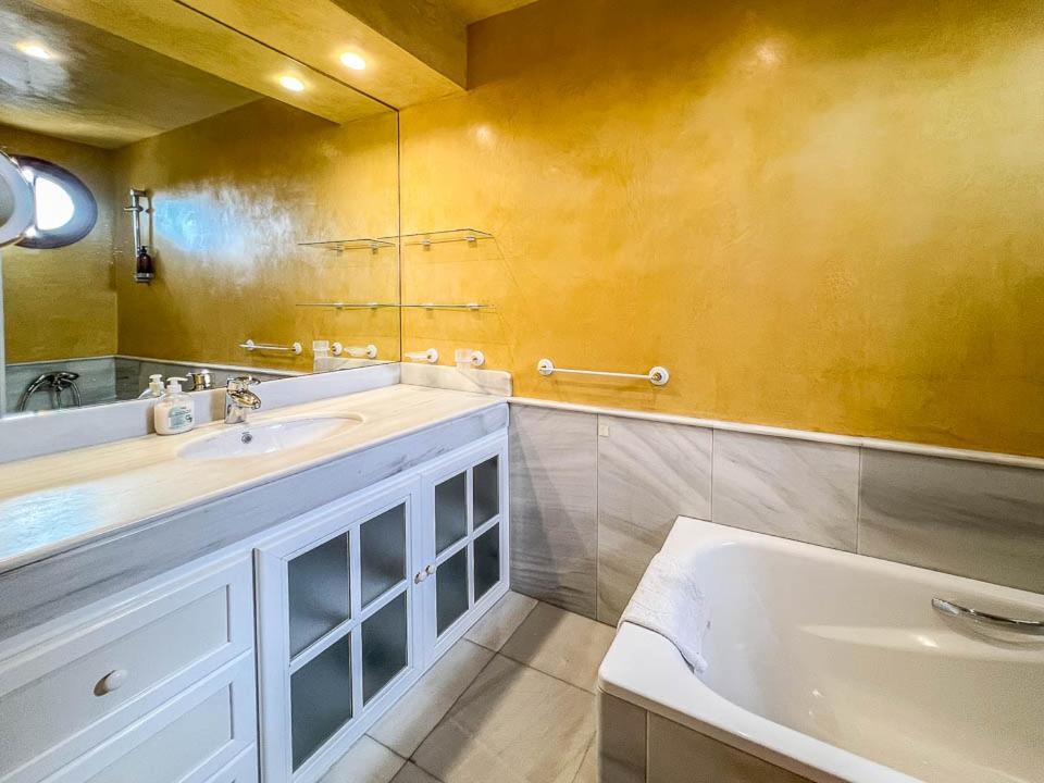 Pico Del Torreon Apartment El Puerto de Santa Maria Luaran gambar